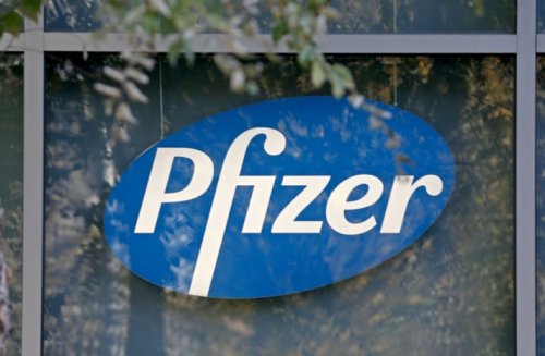 “Pfizer” бүх хувилбарын эсрэг үйлчилдэг вакцин бүтээхээр ажиллаж байна